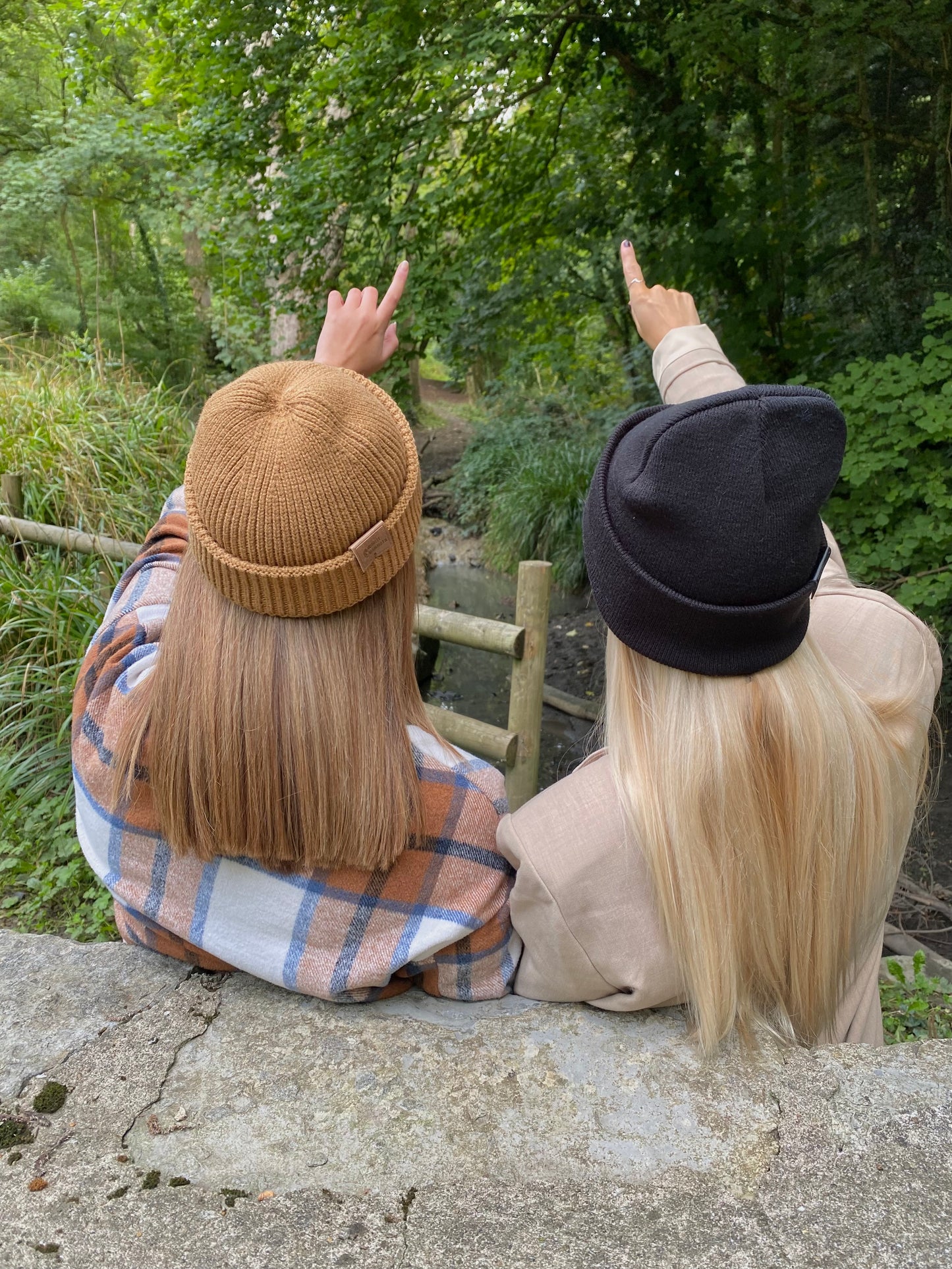 Fisherman beanie in Biscuit